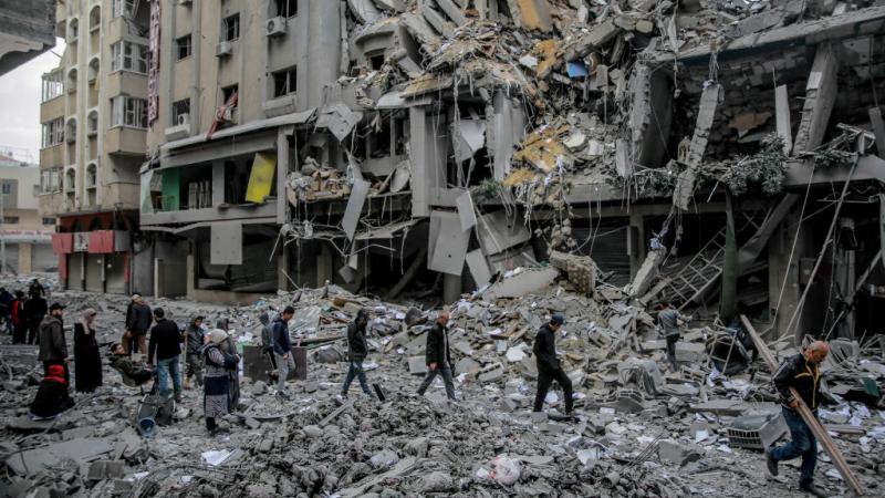 أسفر العدوان الإسرائيلي على غزة عن دمار كبير في المباني السكنية والبنية التحتية