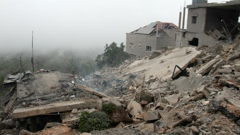 أدت الغارتان الإسرائيليتان على شبعا وكفرشوبا في جنوب لبنان إلى تدمير منزلين وأضرار مادية كبيرة - غيتي