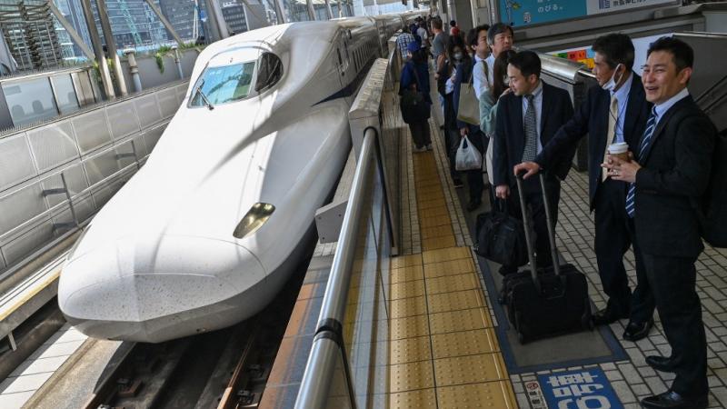 تتميز مواعيد القطارات السريعة في اليابان بالدقة