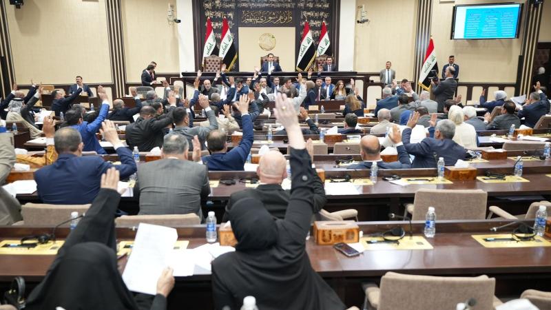 أقرّ البرلمان العراقي قانونًا يُجرّم العلاقات المثلية والتحوّل الجنسي بعقوبة السجن حتى 15 عامًا