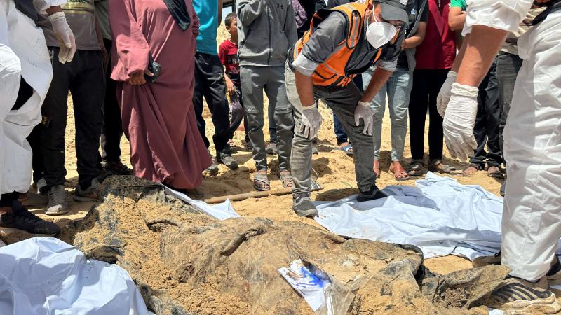 اتهامات أوروبية لإسرائيل باستخدام أسلحة حرارية ومتفجرات شديدة الانفجار والاحتراق في غزة - رويترز