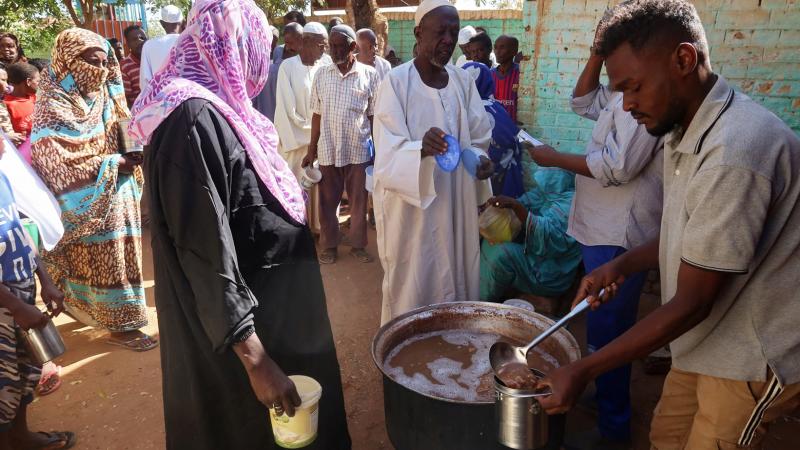 حذر برنامج الأغذية العالمي من أن تصاعد العنف يؤدي إلى تقييد المساعدات الإنسانية في دارفور غربي السودان