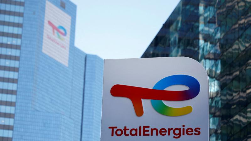 تُواجه شركة "توتال إنرجي" قضايا قانونية في فرنسا تتعلق بتغيّر المناخ