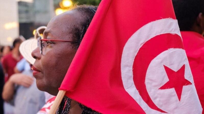 تونس توقف سعدية مصباح رئيسة جمعية تدافع عن المهاجرين غير النظاميين - فيسبوك