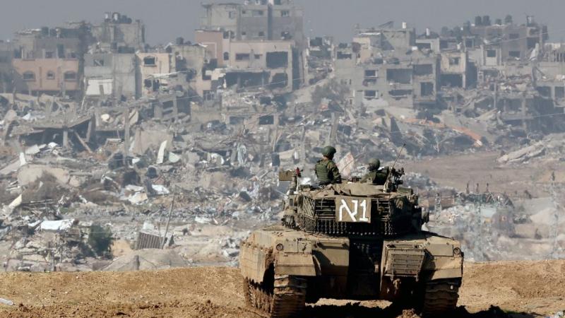 يشن الاحتلال الإسرائيلي عدوانًا على غزة منذ 7 أكتوبر أسفر عن عشرات آلاف الشهداء والجرحى