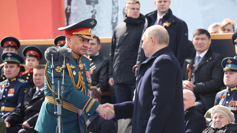 أقال الرئيس الروسي فلاديمير بوتين وزير الدفاع سيرغي شويغو من منصبه - تايمز