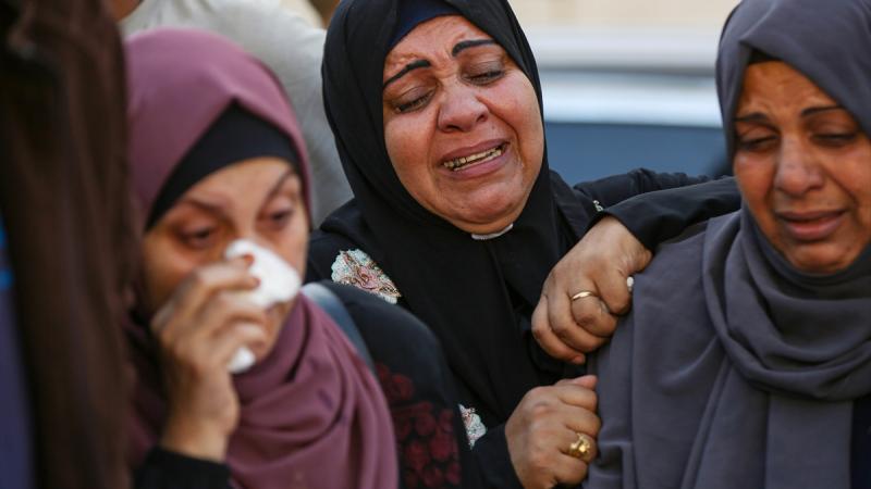 تواصل إسرائيل عدوانها على غزة متجاهلة قرارًا من مجلس الأمن يطالبها بوقف القتال فورًا