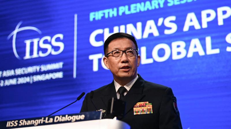 وزير الدفاع الصيني في مؤتمر حوار شانغريلا بسنغافورة